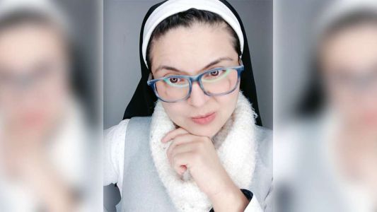 Una Monja ‘tiktoker’ se hizo famosa tras versionar el tema musical Tusa