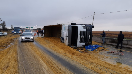 Accidente fatal: murió un camionero en Estación Juárez Celman