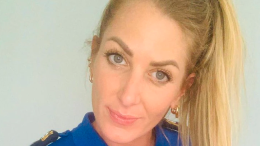 Otro video irónico del embajador de Suiza tras la polémica con Frederic: el baile de la policía