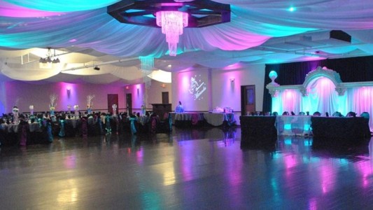 Salones de fiestas reabren al menos con 40% de ocupación y burbujas en cada mesa