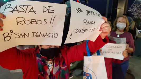 Quebrada de Las Rosas: vecinos hartos de los robos violentos cortaron las calles