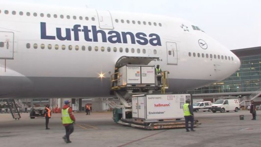 Llegó un cargamento con más de 1,3 millones de dosis de la vacuna de Sinopharm