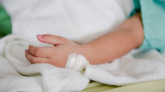 Se negó a declarar el acusado de matar a golpes al bebé de su pareja y asegurar que "se había atragantado"