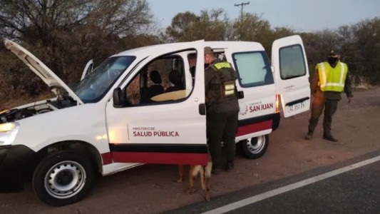 San Juan: detenidos cuando trasladaban droga en un vehículo del Ministerio de Salud