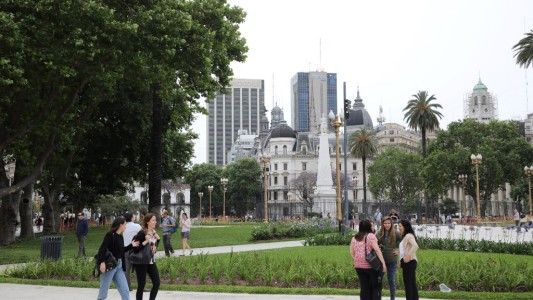 Ya no será obligatorio el uso del barbijo al aire libre: el Gobierno anunció más flexibilizaciones