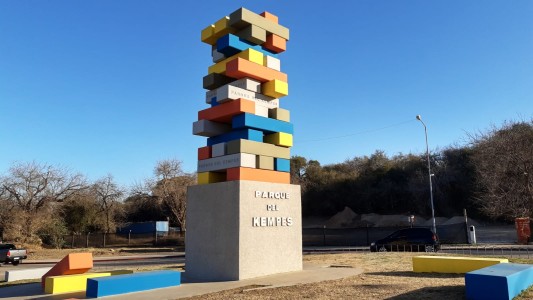 Estalla la primavera: El parque del Kempes amplia el horario para disfrutar el día