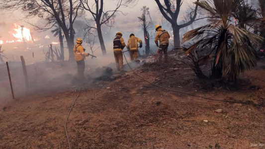 Norte cordobés, fuego trágico: dos personas murieron y otra lucha por su vida