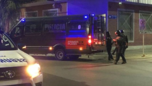 Tensión en Caseros: la policía mató al secuestrador y encontró muerto al rehén