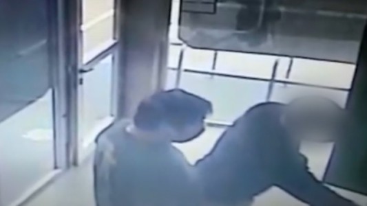 Alerta por nueva modalidad de estafa en cajeros automáticos con celulares