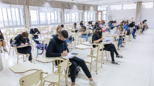 El Gobierno habilitó la presencialidad plena en las universidades