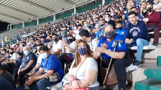 Talleres se reencuentra con su gente 582 días después