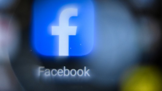 Filtraron la "lista negra" de Facebook: quiénes y por qué tienen el acceso prohibido