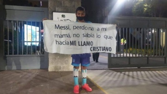 Un nene pidió perdón a Lio Messi por llamarse Cristiano: "Mi mamá no sabía lo que hacía"