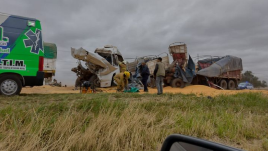 Temporal: un camionero murió en choque de tres transportes