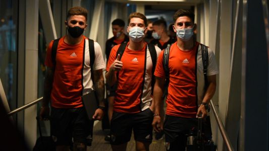 River llegó a Córdoba con fiesta de sus hinchas