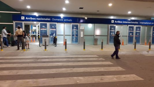 Córdoba pide oficialización de ANAC del regreso de vuelos internacionales