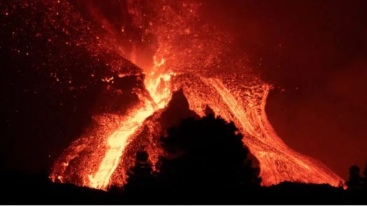 EN DIRECTO: dramáticas imágenes, el volcán en La Palma sufre otro derrumbe