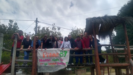 Egresados en 1987 se reencontraron y 34 años después hicieron su viaje de estudio