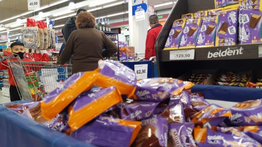 No más ultra procesados cerca de las góndolas