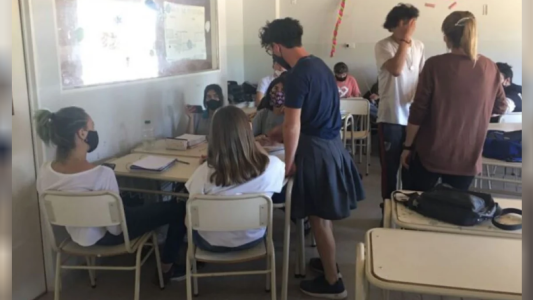 IPEM 359: alumno que acudió con polleras no será sancionado