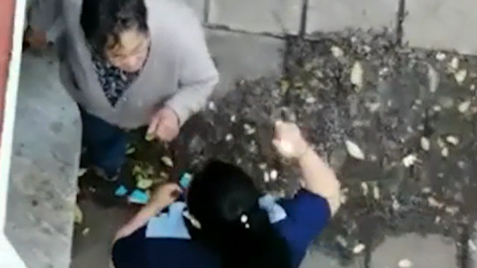 Tomó de rehén a su suegra con un cuchillo y la amenazó de muerte