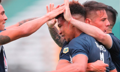 Talleres se reencontró con el triunfo y es el único escolta de River