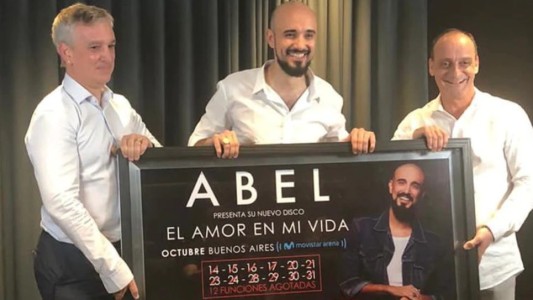 Abel Pintos fue reconocido por sus 12 funciones agotadas en Buenos Aires