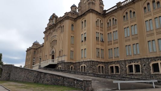 Variante delta: suspendieron las clases en el colegio La Salle por dos días