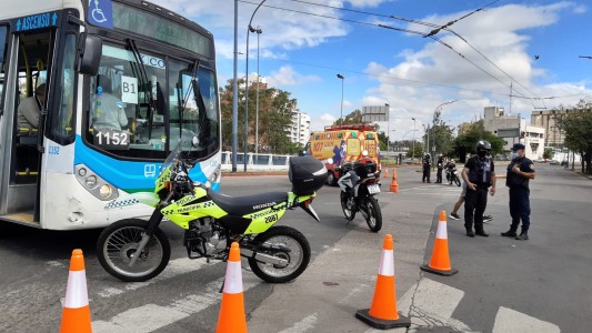 Un colectivo de Tamse embistió a una mujer de 72 años