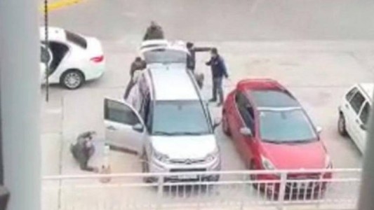 Fueron a comprar dólar blue y les terminaron robando 9 millones de pesos