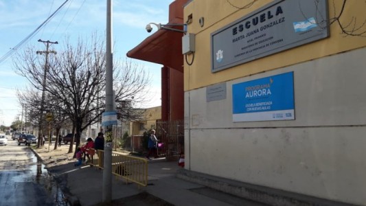 Alerta por variante Delta: Fueron aislados tres cursos en una escuela de Villa el Libertador