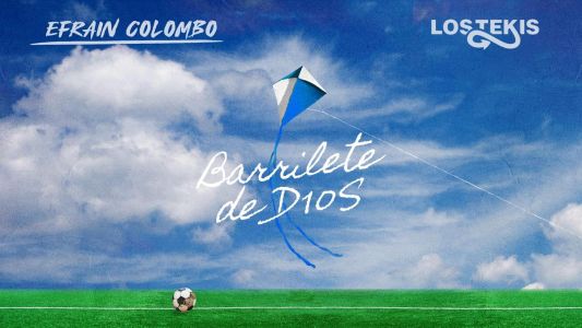 Efraín Colombo junto a los Tekis en un homenaje a Maradona