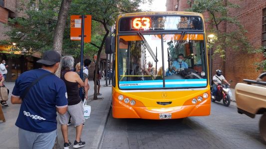 Se levantó el paro de transporte