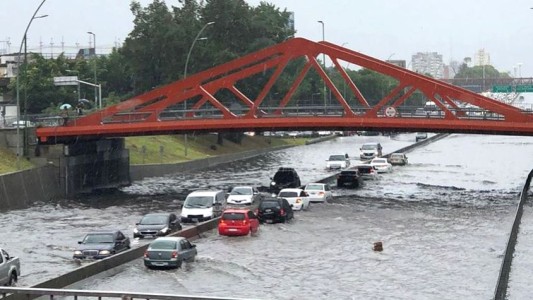 Importantes inundaciones en la ciudad y provincia de Buenos Aires por las lluvias