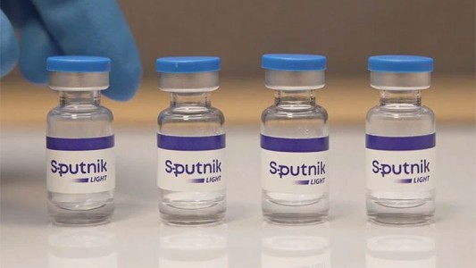 Aprueban la monodosis Sputnik Light: sería efectiva contra la variante Ómicron