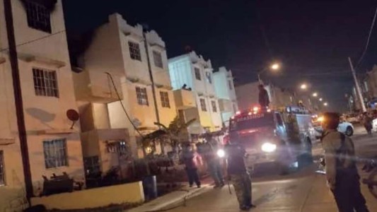 Vecinos aseguran que salvaron a una mujer fantasma de un incendio