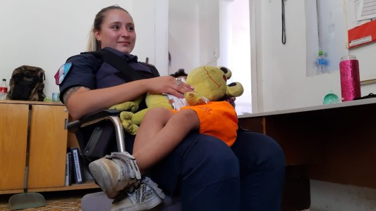 Imputan a la mamá del nene rescatado en las vías