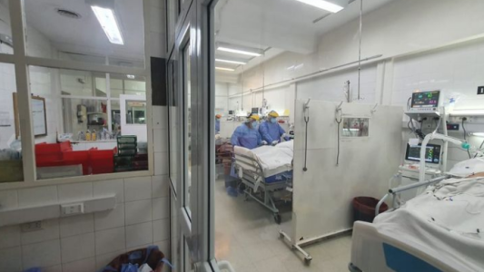 ATE asegura que hay “contagios masivos” en los hospitales públicos