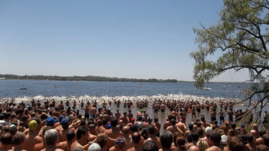 Villa Rumipal, suspenden tradicional cruce del lago por aumento contagios Covid