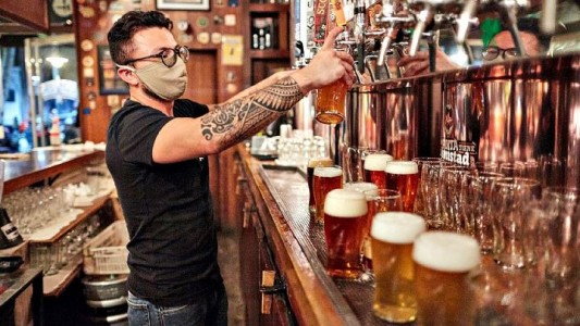 Sin empleados en bares y hoteles por el aumento de casos de Covid