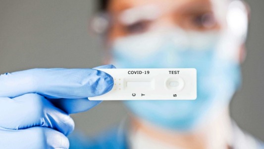 La ANMAT autorizó el uso de cuatro autotest para detectar Covid-19