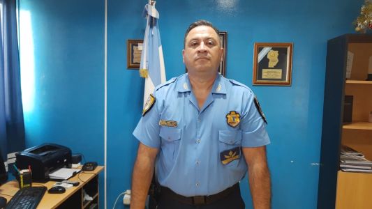 En un asalto balearon a un policía