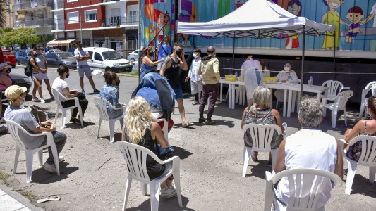 El Gobierno cree que en tres semanas podrían empezar a bajar los casos de coronavirus