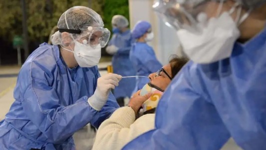 El covid es imparable: este martes se registraron 14.361 contagios en Córdoba