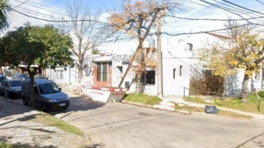 Se le prendió fuego el aire acondicionado y murió electrocutado al intentar apagarlo con un baldazo de agua