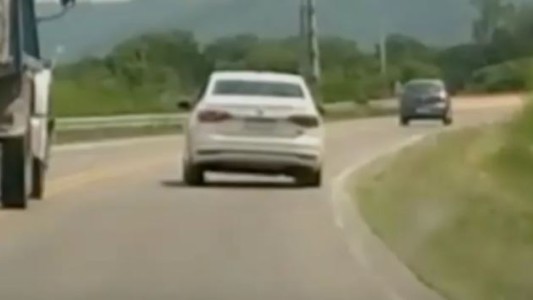 Un agente del Servicio Penitenciario de Jujuy manejó borracho en la ruta y casi causa una tragedia