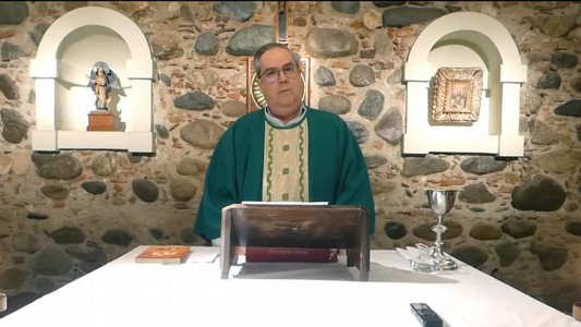 Internaron al arzobispo Ángel Rossi