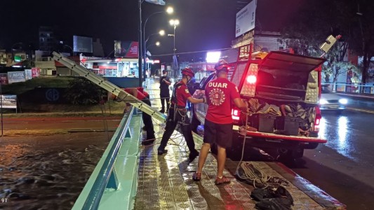 Mira el video del impresionante rescate en el río Suquía