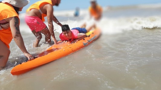 En el Partido de la Costa, chicos con discapacidades cuentan con recursos para disfrutar del mar