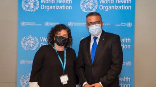El director de la OMS destacó la vacunación contra el coronavirus en Argentina tras reunirse con Vizzotti